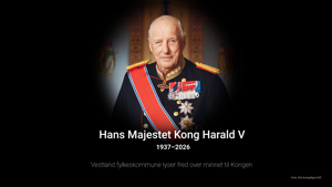 Bilde av Kong Harald V i gallauniform