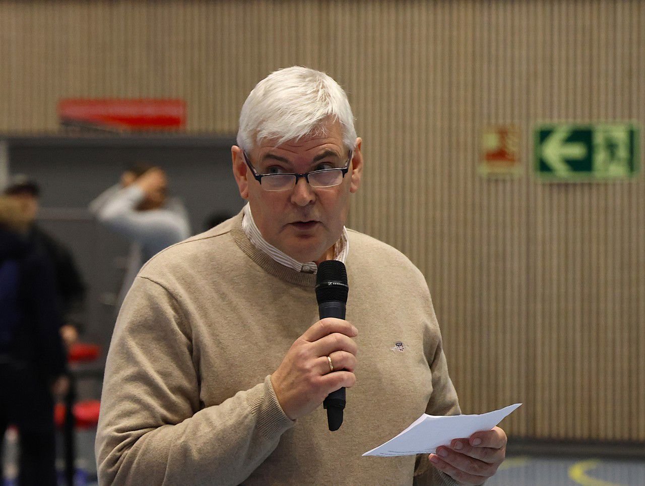 25.12.18 Julevolley - avsluttande_ord_fraa_assisterande_rektor.JPG